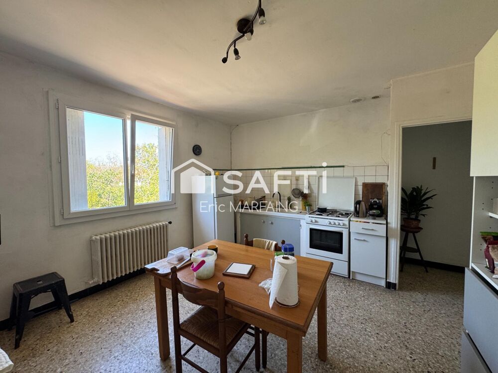 Maison familiale économe sur grand parc