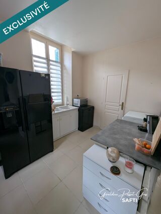  Immeuble à vendre 180 m²