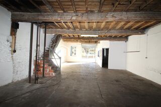  Immeuble à vendre 140 m²