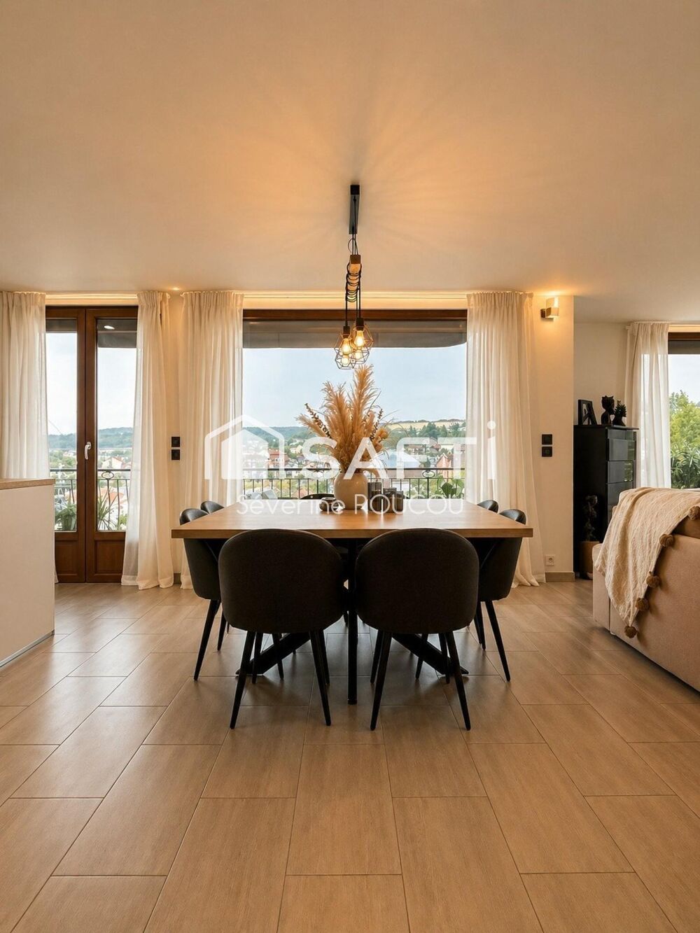 � vendre  Maison Valserh�ne (01200)