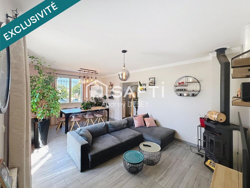 À Sanary-sur-Mer, haut de villa T4 de 93 m² - 689 m² de terrain privatif, accès totalement indépendant et sans aucune partie com