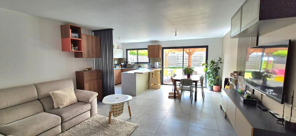 Vente Maison Maison récente de 2022, impeccable , 112 m² , 4 chambres , 2 points d'eau, 2 wc sur terrain clos Mouilleron-le-captif