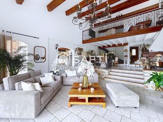  Maison � vendre 5 pi�ces 196 m�