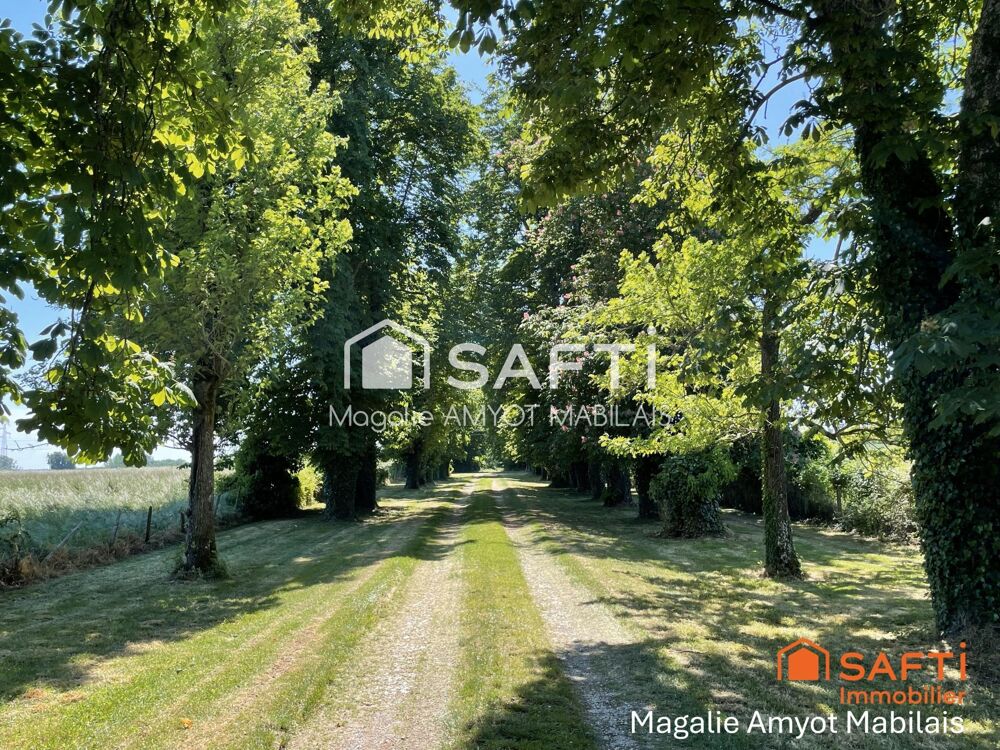  vendre  Proprit/chteau Les Gours (16140)