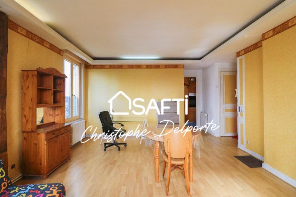 T2 48m² dernier étage Place Jamot + cave