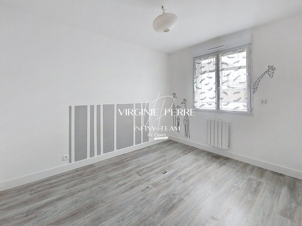 Vente Maison MAISON 7 PIECES ET GARAGE - 175M2 - VAUX-SUR-MER (17640) Vaux-sur-mer