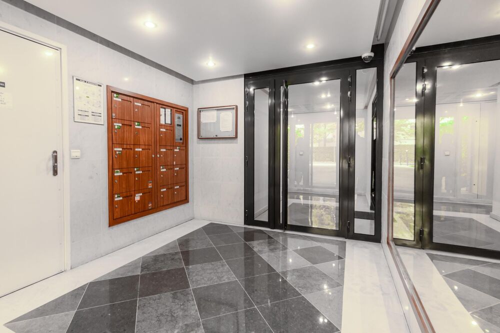 Vente Appartement 4 pices terrasse plein sud double parking et cave Le chesnay