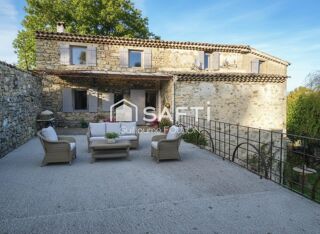Vente Maison Domaine  – Ancienne ferme en pierre rénovée avec soin et pensé pour le confort du quotidien. L'installation moderne est assuré p Simiane-la-rotonde