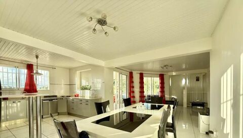   Une villa, deux opportunités : vivez confortablement et générez des revenus ! Maison - 7 pièce(s) - 174 m²