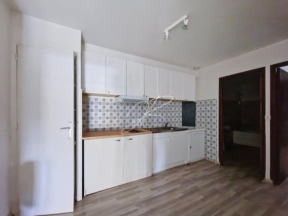 Vente Immeuble Immeuble 108 m², 2 apartements, garage et remise Serignan