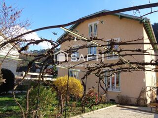  Maison  vendre 14 pices 242 m