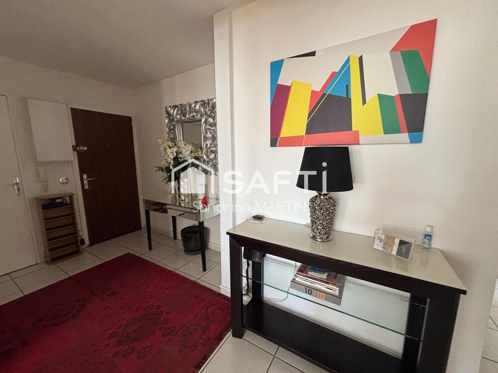 Appartement meublé T4 bis, 92m2, ascenseur et parking privé