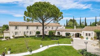  Maison à vendre 15 + pièces 620 m²
