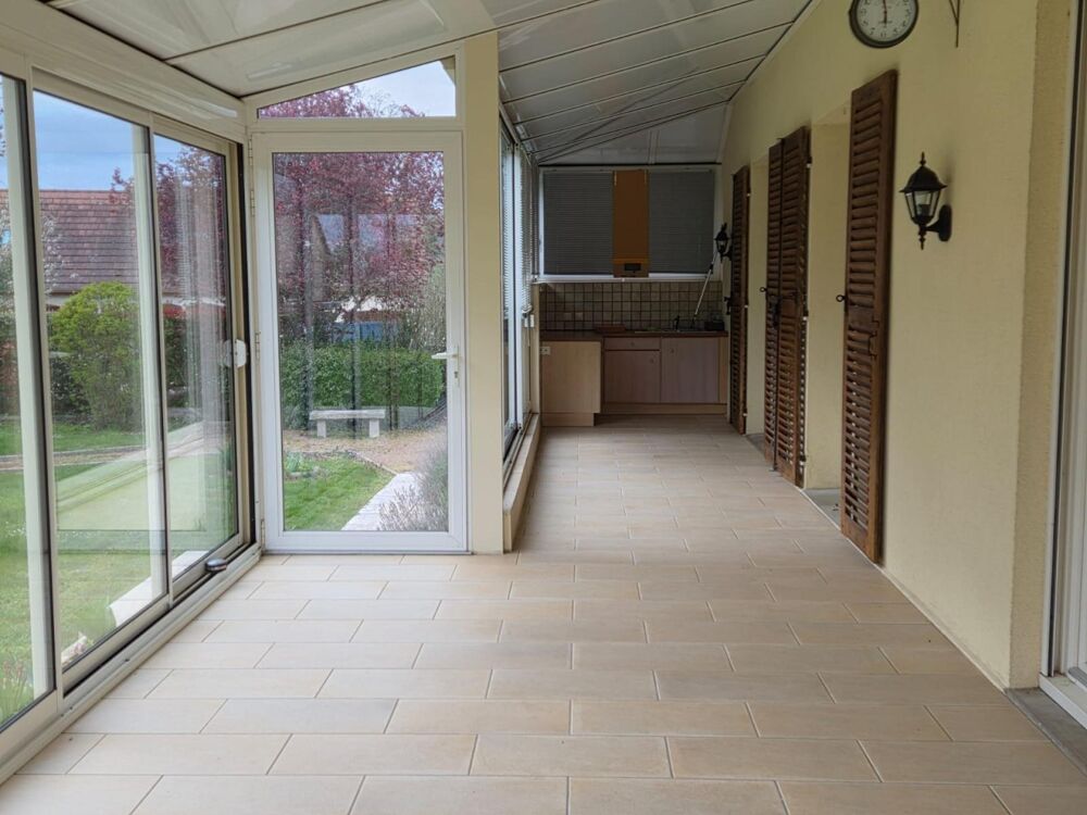 Vente Maison Superbe VILLA avec sous sol, terrain dépendances Cressanges