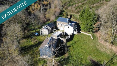   Maison avec dpendances sur terrain de 3,2 ha Maison - 5 pice(s) - 168 m