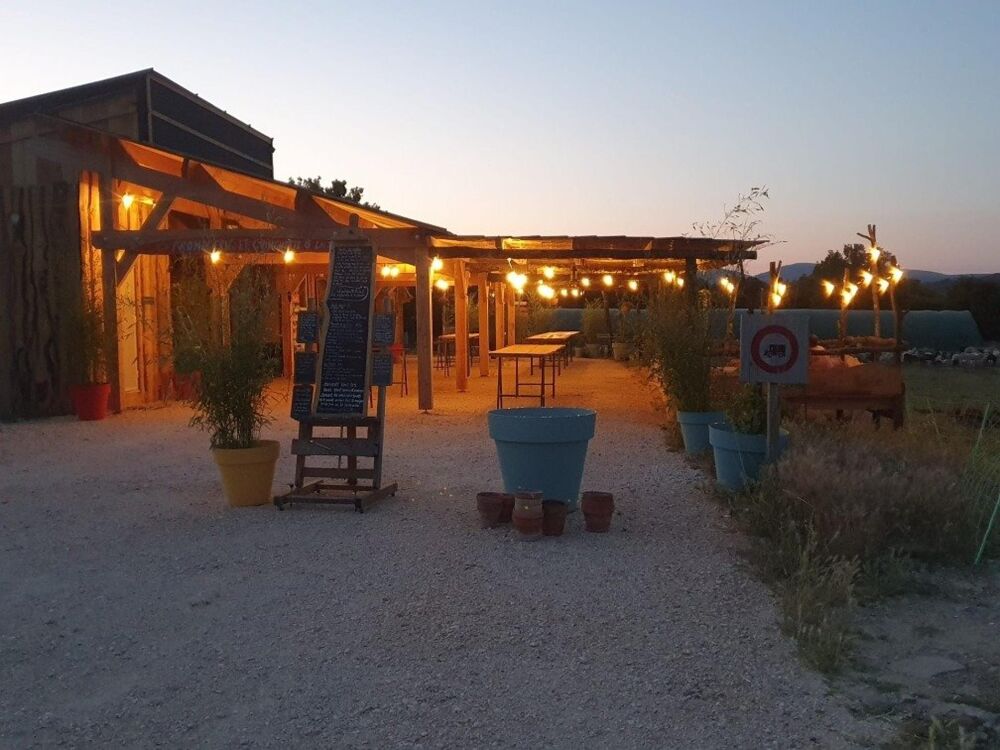 Vente Terrain Propriété agricole de 2 hectares avec fromagerie & guinguette festive Saint-martin-de-castillon