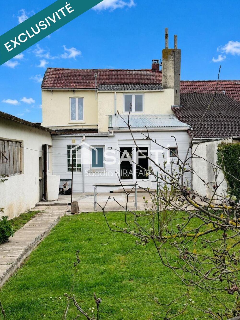 Maison 135 m²  4 chambres  Grand garage  Terrain 696 m²