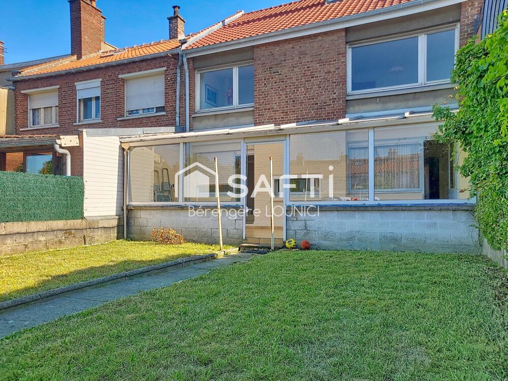 Maison 4 chambres avec dépendance et garage, à rénover.