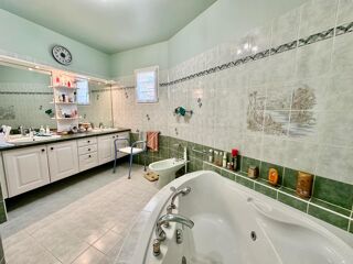  Maison � vendre 11 pi�ces 335 m�