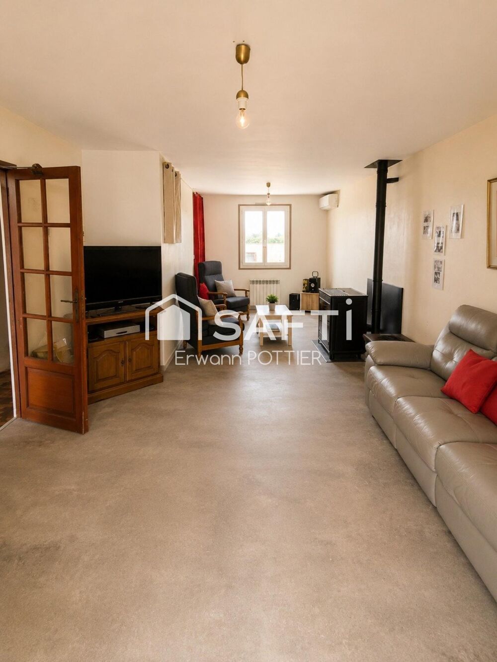Vente Maison Pavillon familial avec 3 chambres de plain-pied, jardin et grands espaces à Gravon Gravon