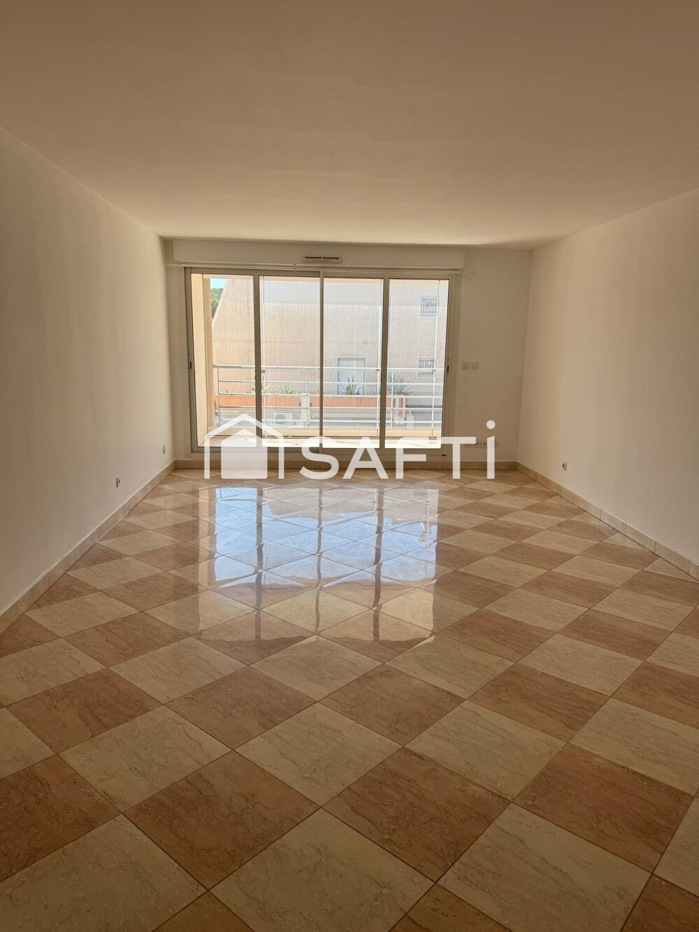Superbe appartement à 2 mn du port