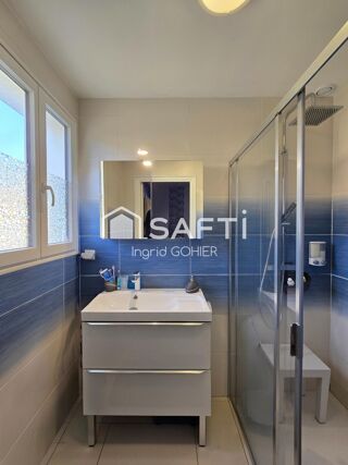 Maison � vendre 8 pi�ces 243 m�