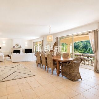  Maison � vendre 6 pi�ces 203 m�