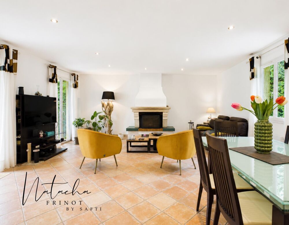 BOULOC  De beaux volumes pour une vraie vie de famille