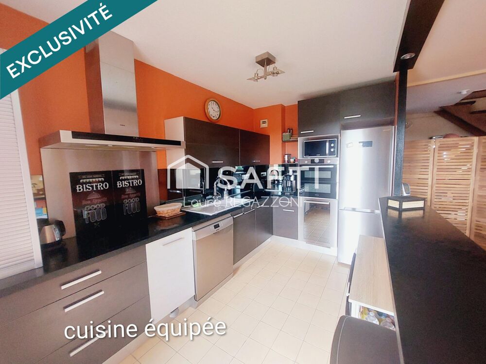Au pied des remparts - grand appartement avec balconnet (DPE C)