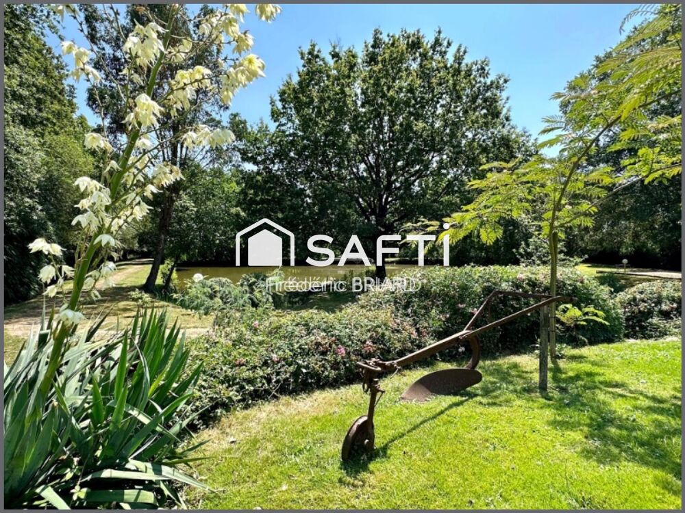 Vairé. Propriété 176m2, terrain 6520m2, 5ch, étang
