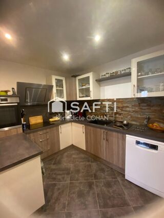  Maison à vendre 8 pièces 232 m²