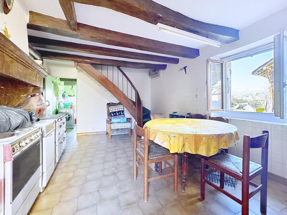 Maison en pierre à réhabiliter  charme dauphinois et beau potentiel
