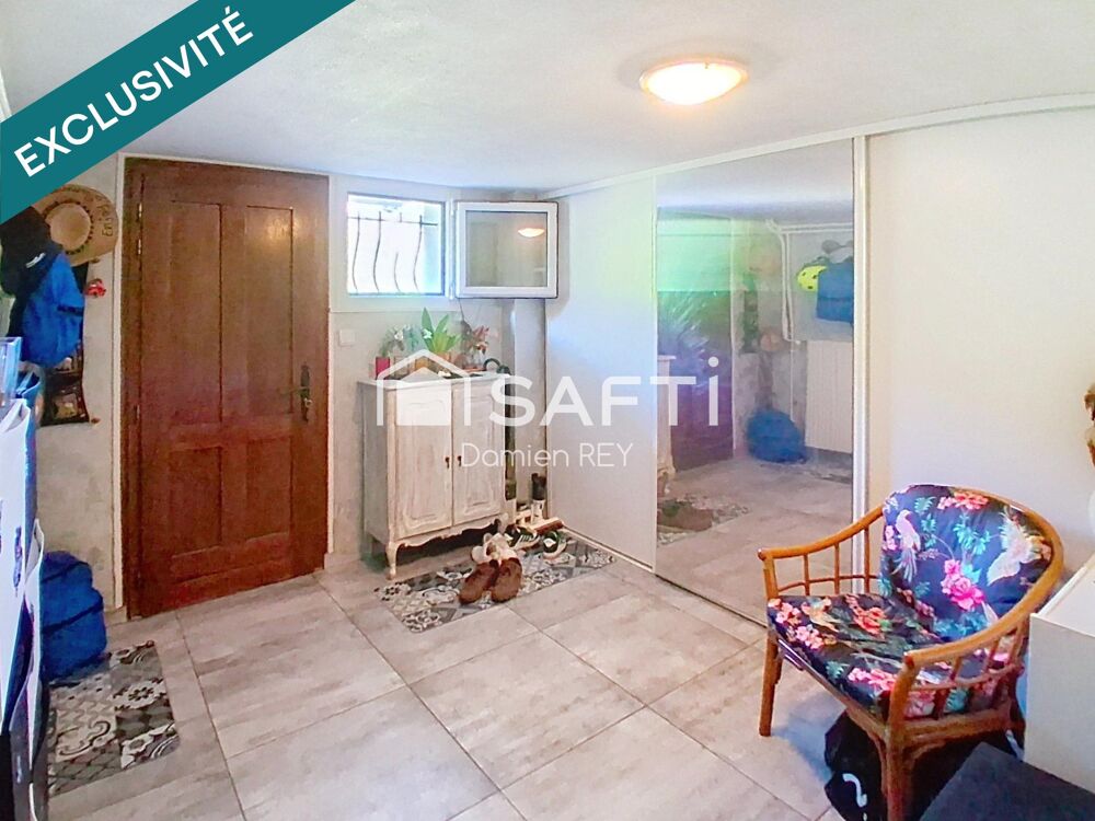 Maison de ville d'environ 101m² avec terrasse, jardin en balcons, et garage double en enfilade