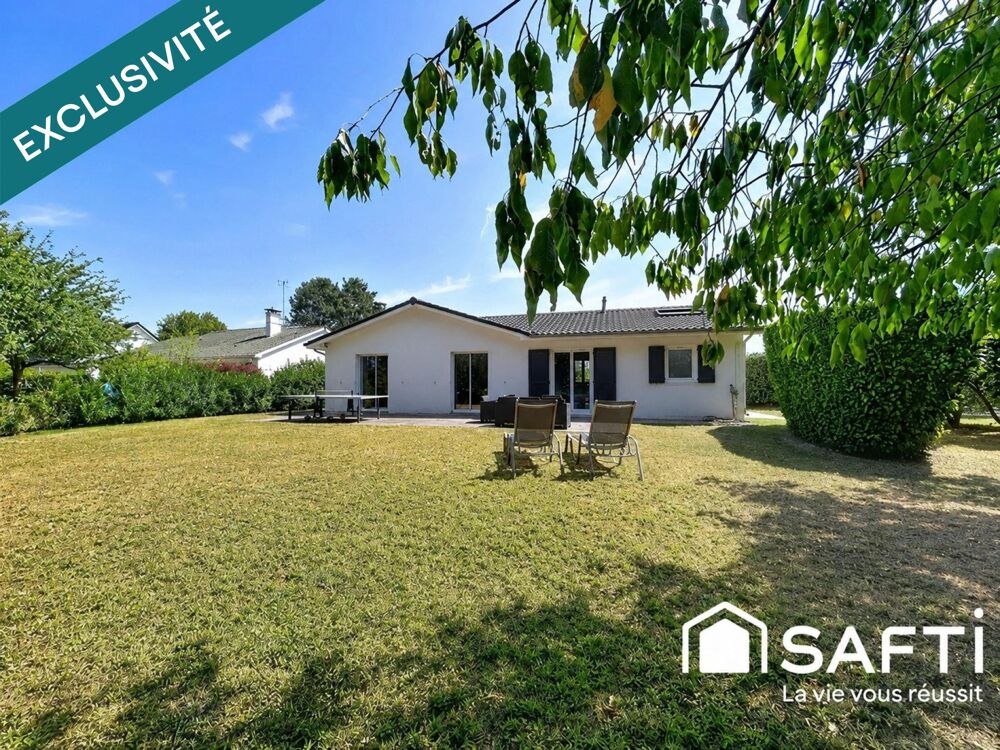 Maison de plain-pied de 135 m2, 3 chambres, terrain de 916 m2