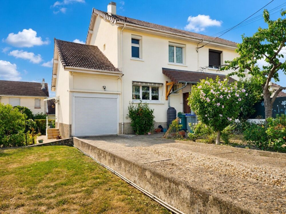 Vente Maison Une maison pleine de potentiel à Mantes-la-Ville ! Mantes-la-ville