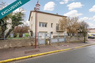 Maison - 5 pièce(s) - 136 m²