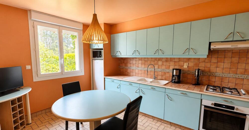 Nouveau sur Brandivy. Maison avec gros potentielle.