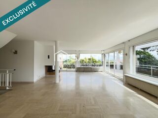  Maison  vendre 8 pices 242 m