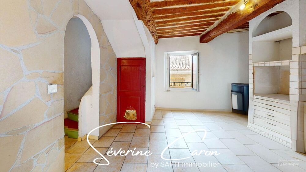 Maison de village à Carnoules  62 m² avec cave et potentiel !.
