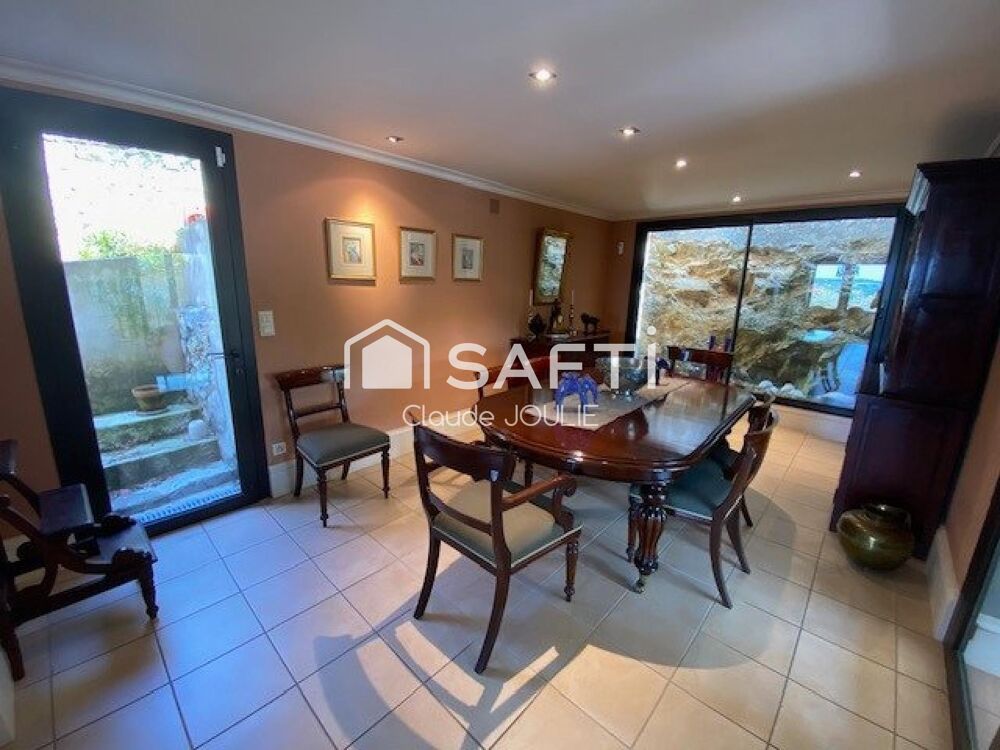Vente Maison Maison de caractère 175 m² habitables avec piscine et jardin paysager Villefranche-de-rouergue