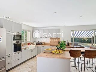  Maison � vendre 7 pi�ces 204 m�