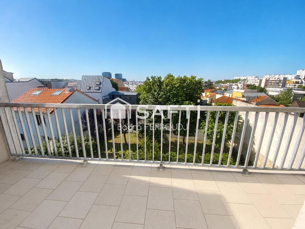 Vente Appartement Coup de cœur – Grand 5 pièces avec balcon sans vis-à-vis, box et cave, à proximité du métro Ligne 9. Montreuil