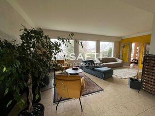  Maison � vendre 10 pi�ces 180 m�