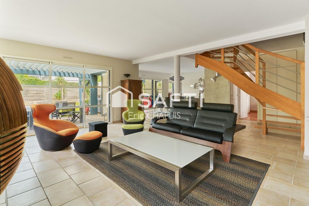 CESSON- SEVIGNE: Maison familiale 6 ch. 179 m²