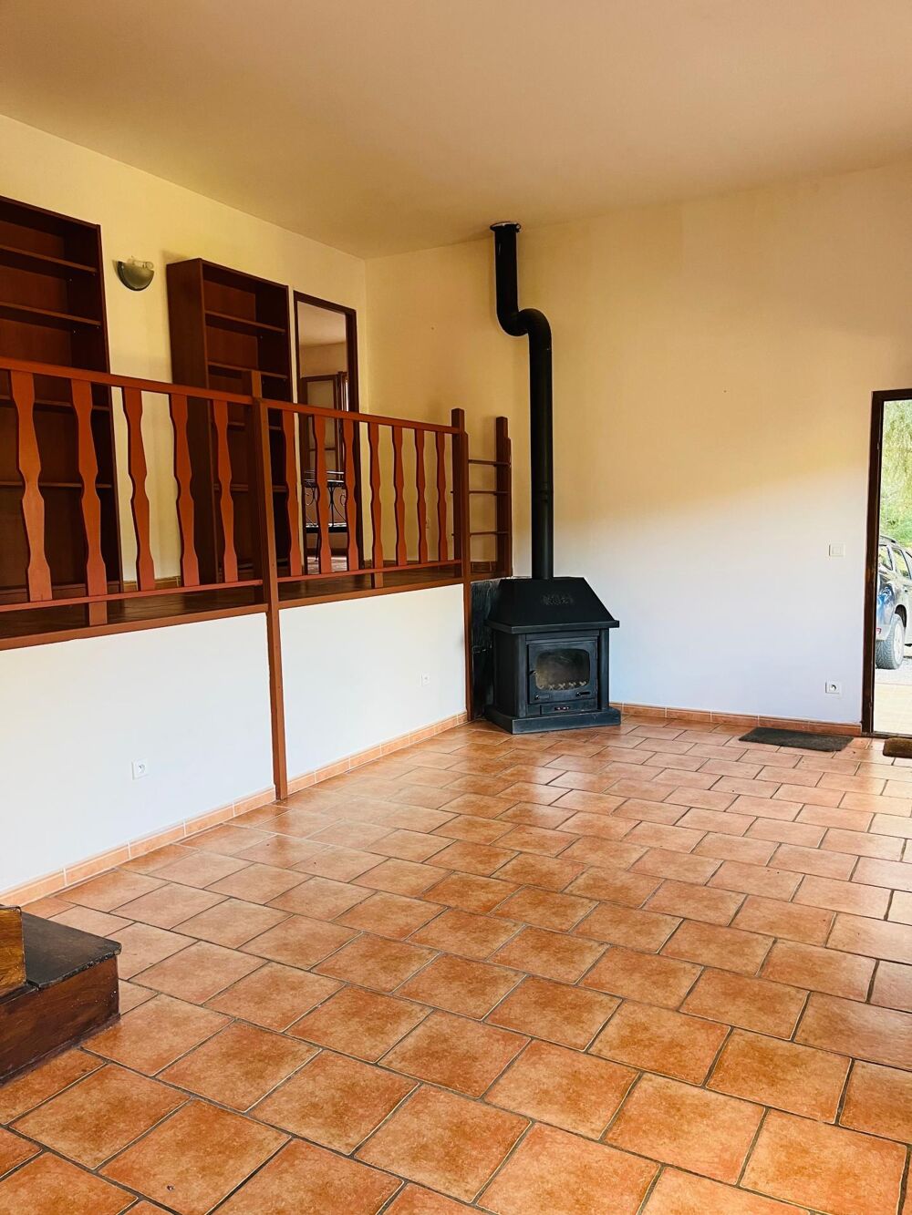 Maison de plain-pied bien construite.