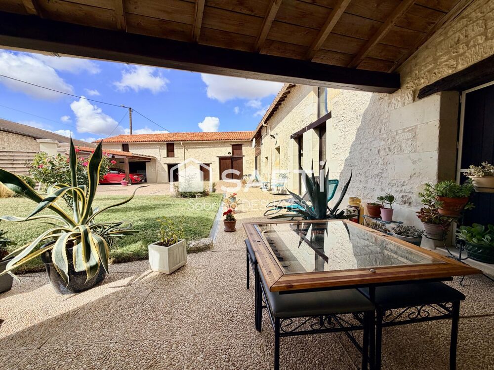 Vente Maison CACHET EXCEPTIONNEL -  maison avec dépendances et jardin arboré La roche-rigault