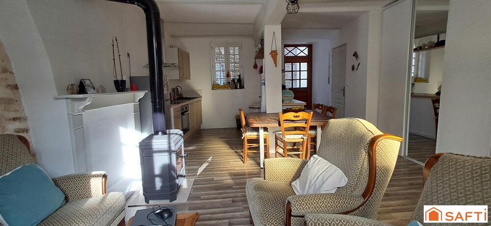 Vente Maison Maison de ville, 3 suites (1 rdc), cour privée La ferte-mace