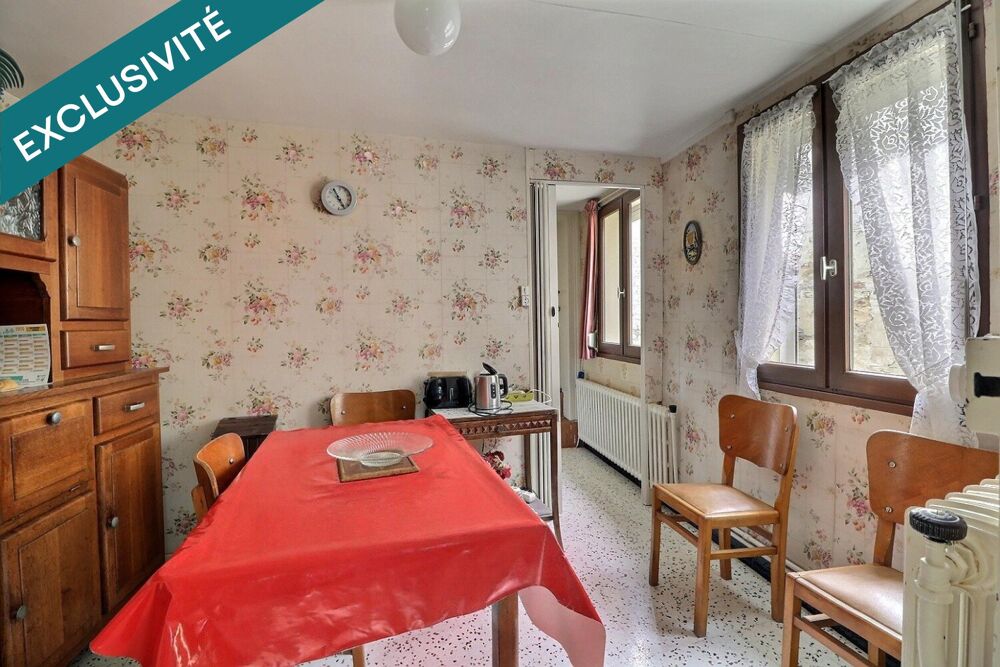 Maison proche centre-ville, semi-mitoyenne, 3 chambres, jardin .