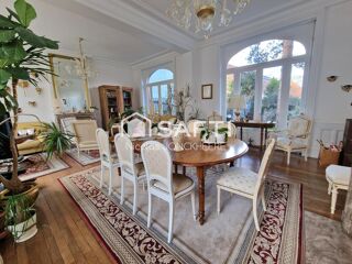  Maison � vendre 8 pi�ces 250 m�