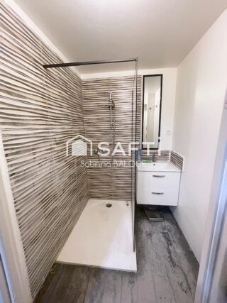  Immeuble à vendre 165 m²